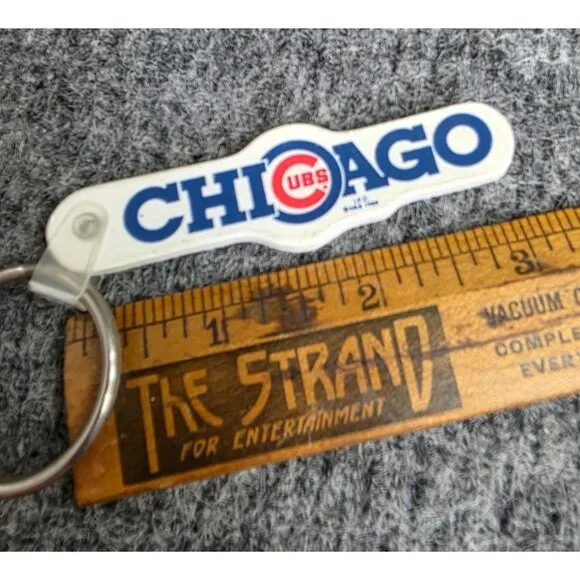 Chicago Cubs MLB 1989 Vintage Keychain With Ring - Picture 3 of 4